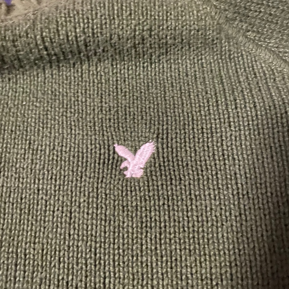 American Eagle sweater